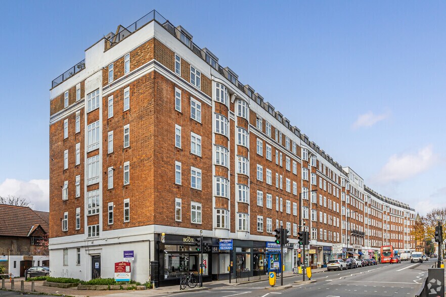 16 Fulham High St, Londres à vendre - Photo principale – Image 1 sur 8