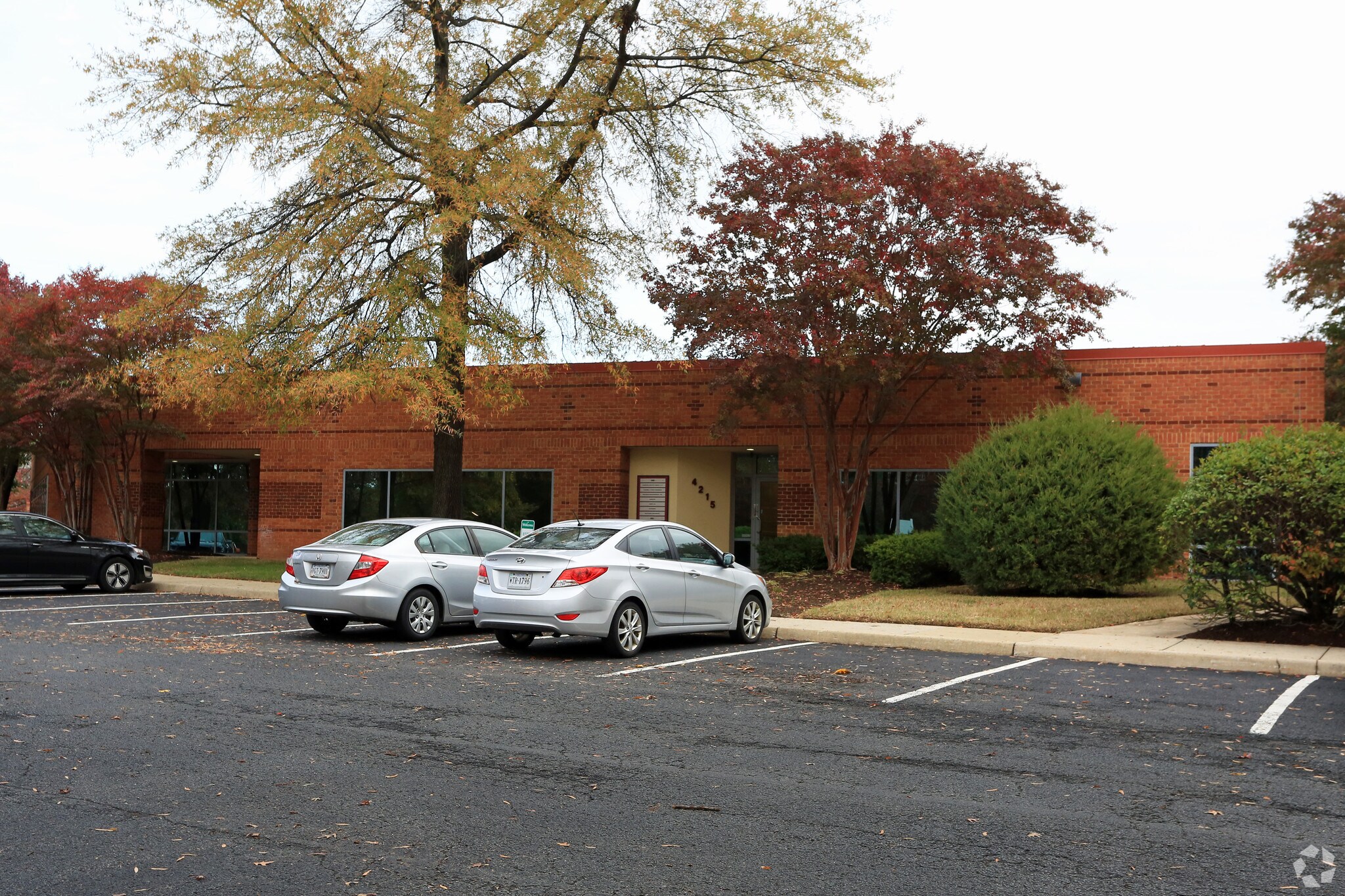 4215 Lafayette Center Dr, Chantilly, VA à louer Photo de l’immeuble– Image 1 sur 4