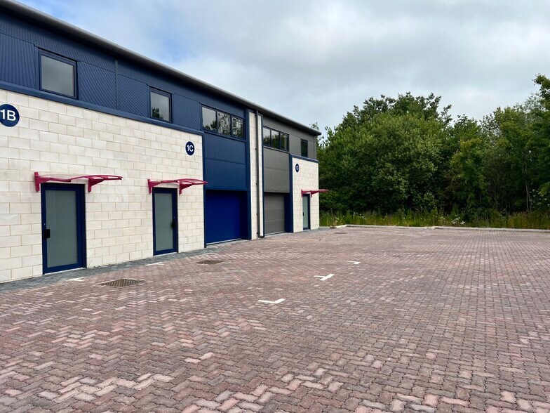 Bingham Rd, Sittingbourne à louer - Photo de l’immeuble – Image 3 sur 12