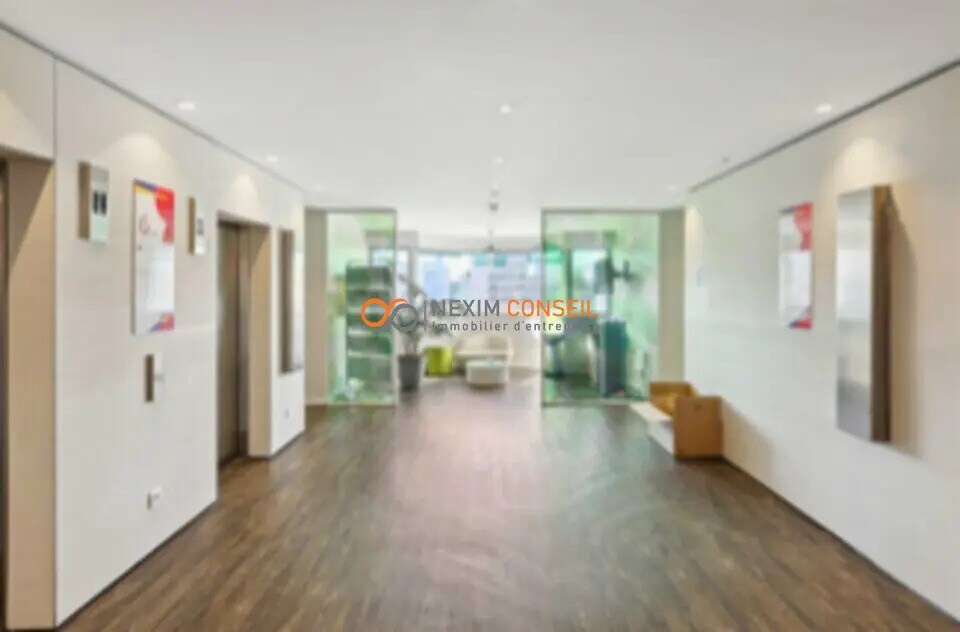 Bureau dans Levallois-Perret à louer Photo de l’immeuble– Image 1 sur 5