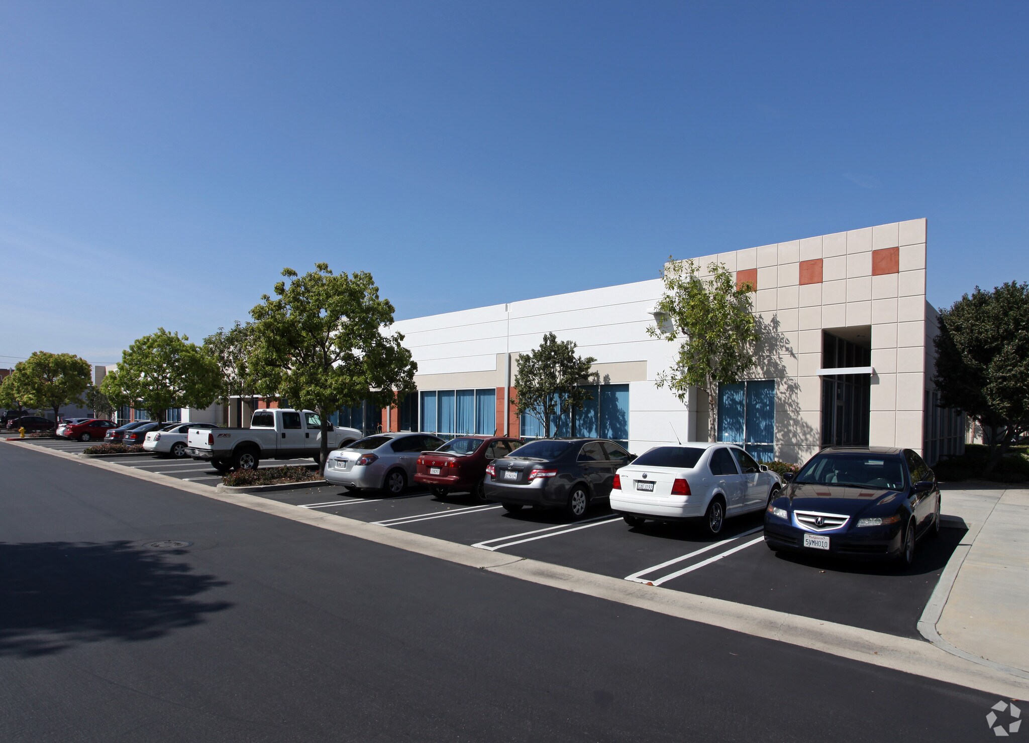 20984 Bake Pky, Lake Forest, CA à louer Photo principale– Image 1 sur 24