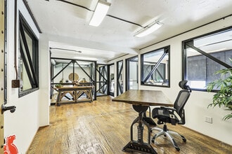 115 S Kentucky St, McKinney, TX à louer Photo intérieure– Image 2 sur 13