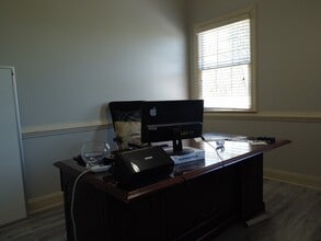 861 Commerce Dr SW, Conyers, GA à louer Photo intérieure– Image 1 sur 4
