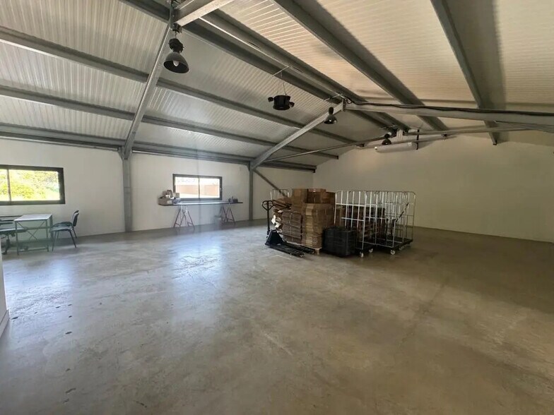 Bureau dans Gémenos à louer - Photo intérieure – Image 3 sur 9