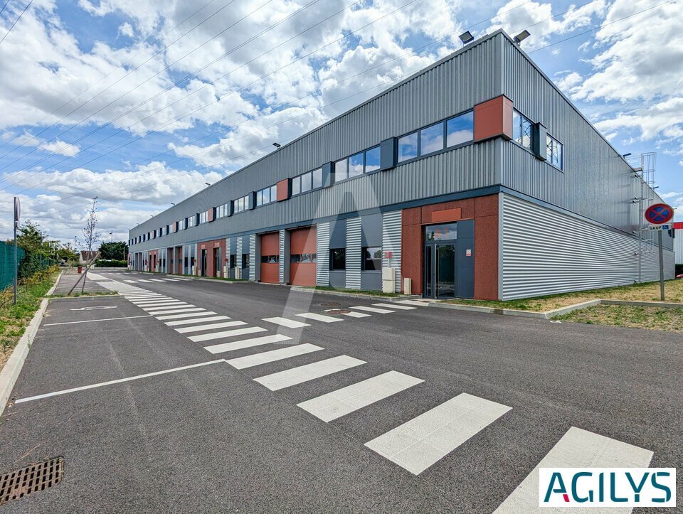 24 Avenue Paul Maintenant, Corbeil-Essonnes à louer Photo de l’immeuble– Image 1 sur 13