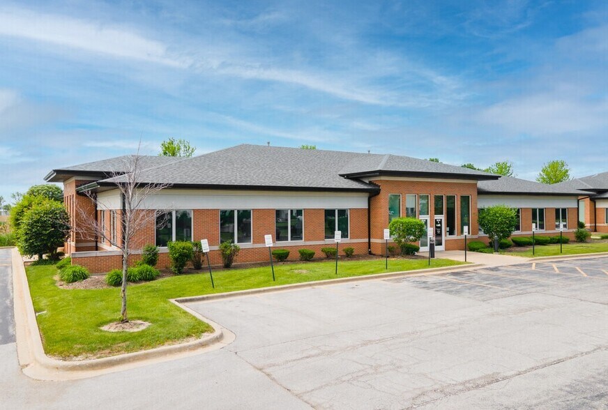 8041 W 186th St, Tinley Park, IL à vendre - Photo de l’immeuble – Image 1 sur 6