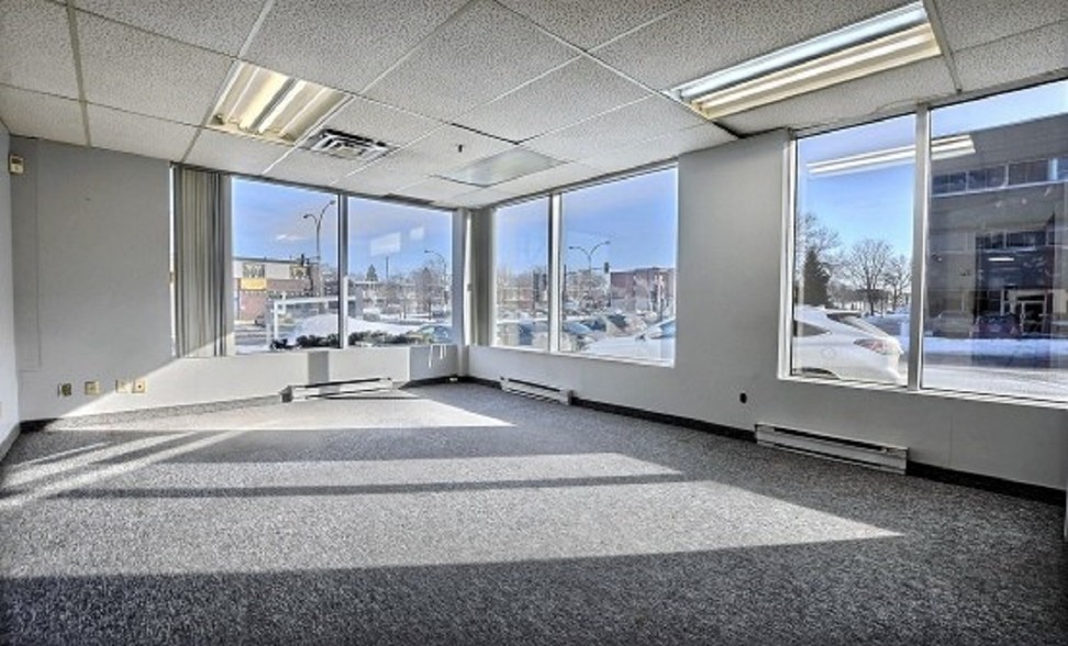 8920-8950 Boul Pie-IX, Montréal, QC à louer - Photo intérieure – Image 3 sur 10