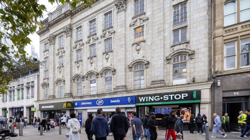 11-13 Piccadilly, Manchester à vendre Photo principale– Image 1 sur 4