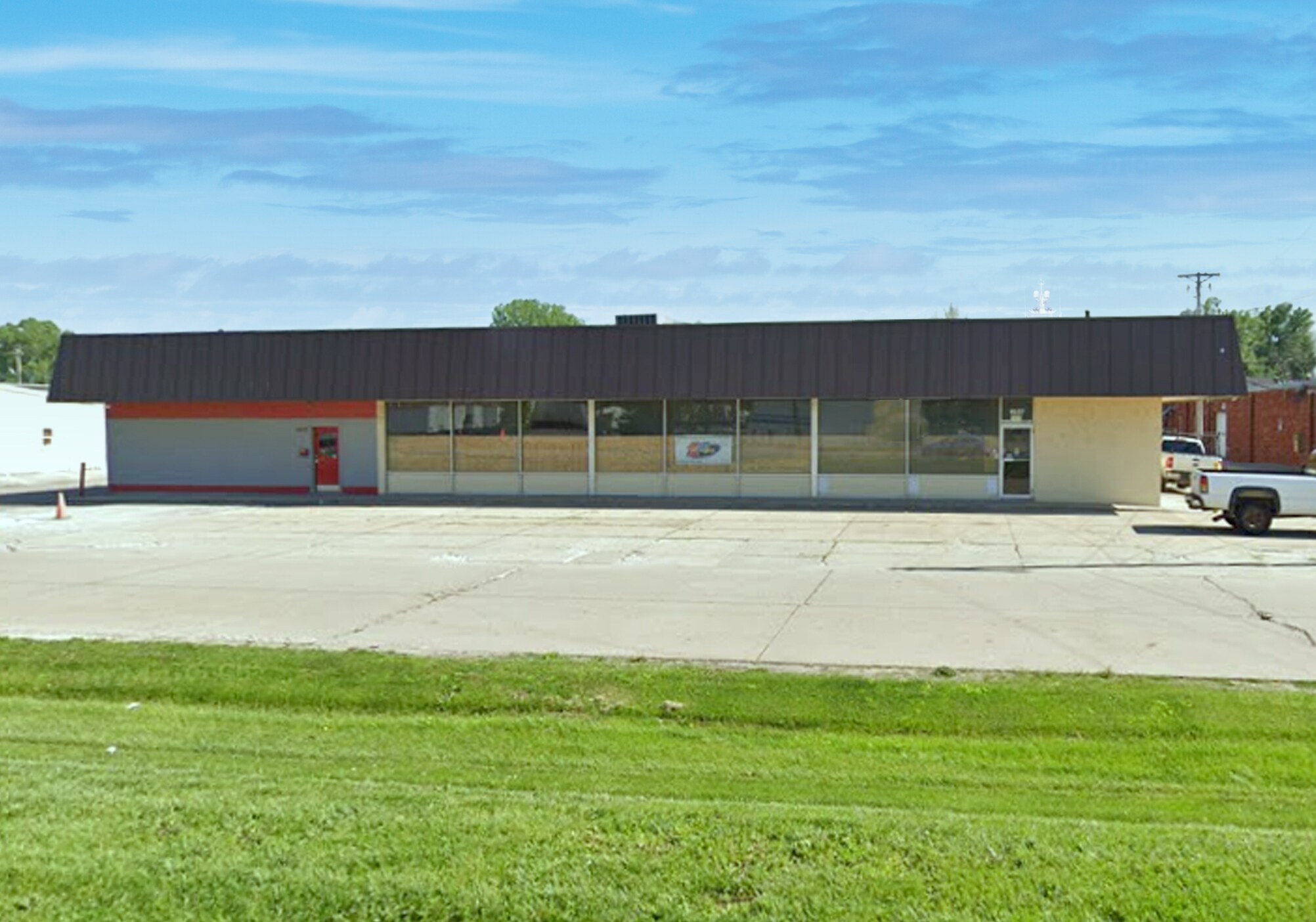 1537 E Euclid Ave, Des Moines, IA à louer Photo de l’immeuble– Image 1 sur 6