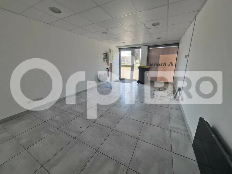 Local d’activités dans Witry-lès-Reims à louer - Photo intérieure – Image 2 sur 10