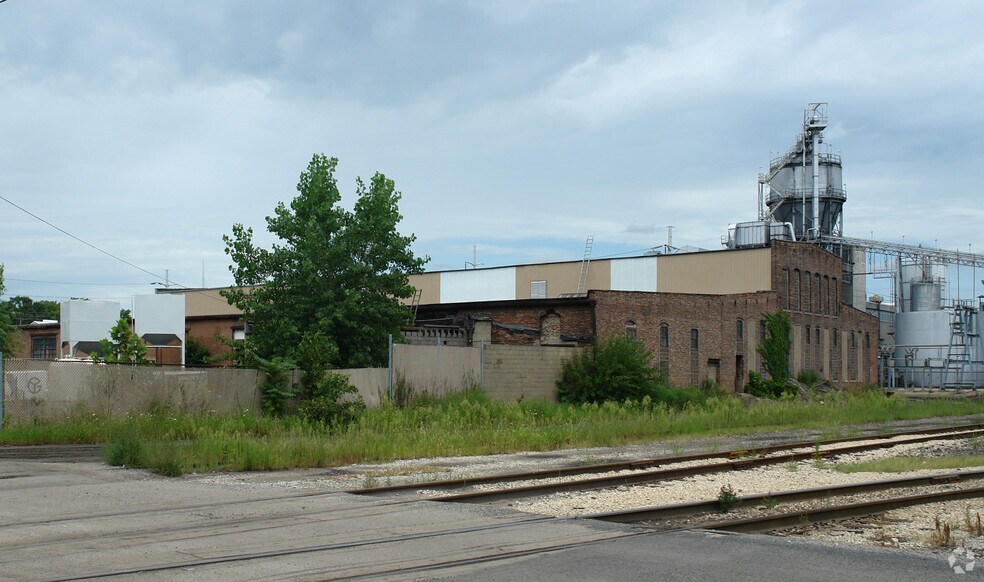 2600 SW Washington St, Peoria, IL à louer - Photo de l’immeuble – Image 3 sur 3