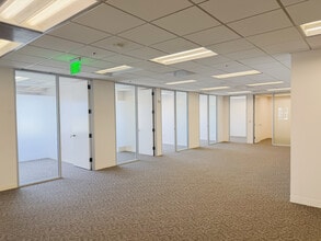 150 Spear St, San Francisco, CA à louer Photo intérieure– Image 1 sur 9