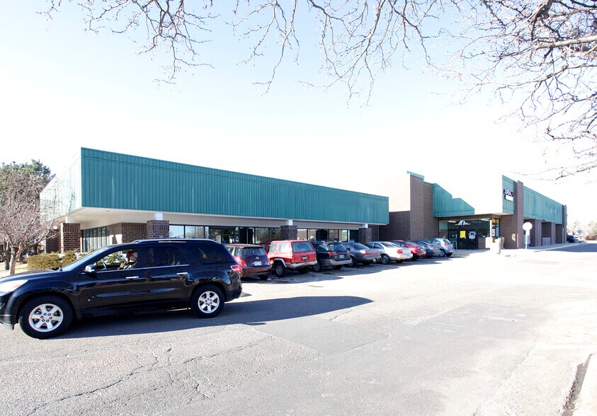 8203-8267 S Holly St, Centennial, CO à louer - Photo de l’immeuble – Image 2 sur 9