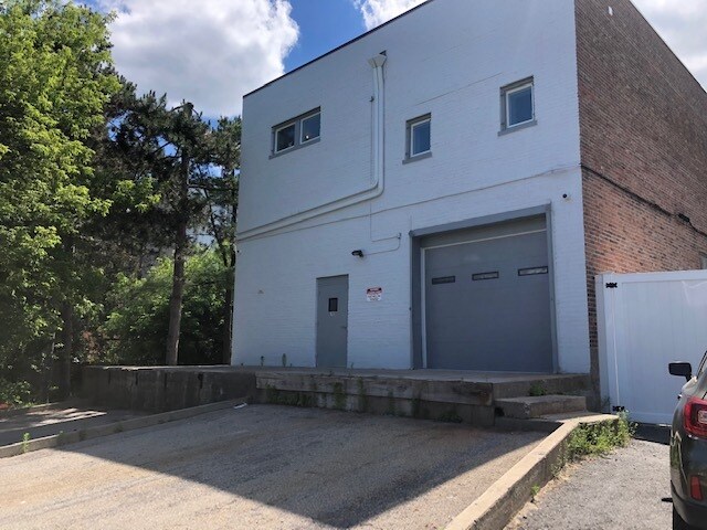 195 Main St, Ossining, NY à louer - Photo de l’immeuble – Image 3 sur 5