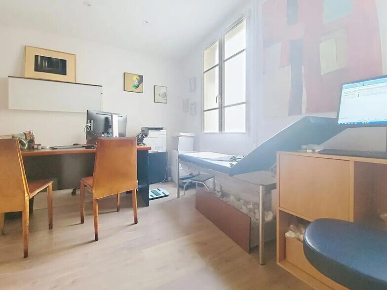Bureau dans Paris à vendre - Photo de l’immeuble – Image 3 sur 7