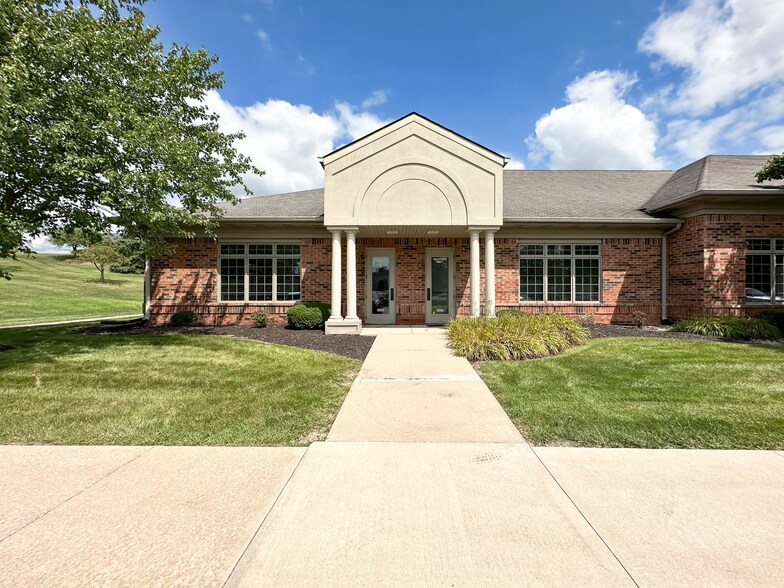 901 Chestnut Hills Pky, Fort Wayne, IN à vendre - Photo de l’immeuble – Image 3 sur 10