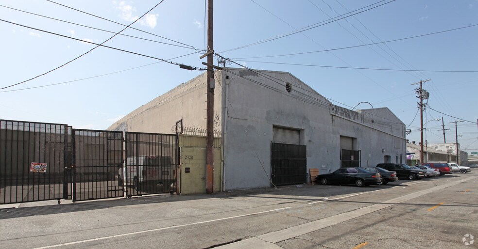 2416-2424 Hunter St, Los Angeles, CA à louer - Photo principale – Image 1 sur 5