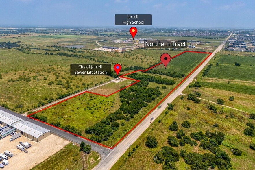 FM 487 Jarrell, TX portefeuille de 2 biens à vendre sur LoopNet.fr - Photo principale – Image 2 sur 20