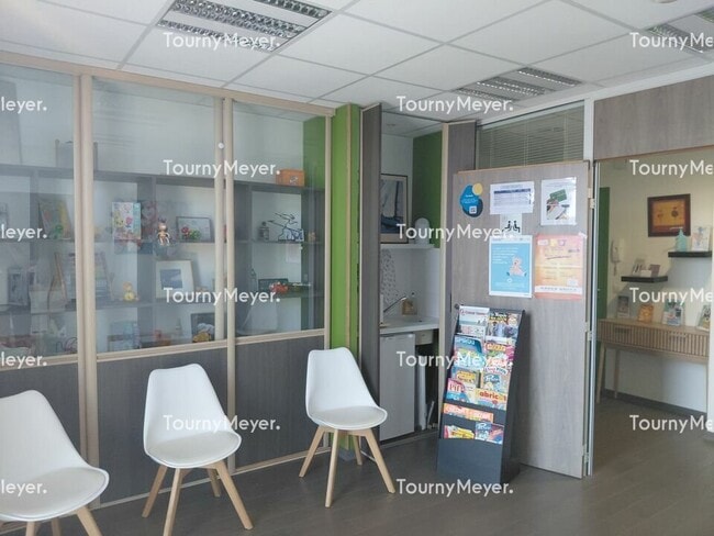 Plus de détails pour Bureau à vendre