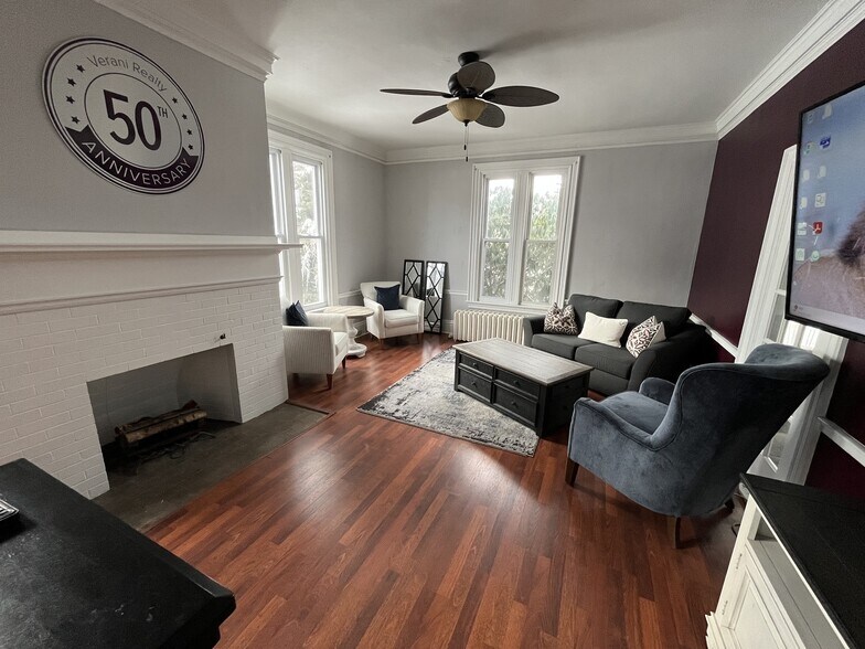 445 Main St, Saco, ME à vendre - Photo intérieure – Image 3 sur 10