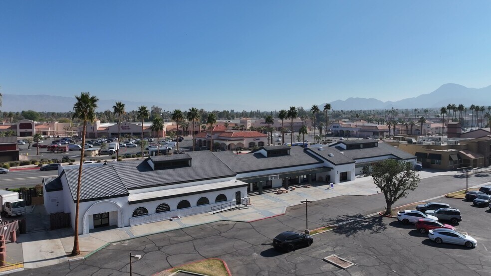 72221 Hwy 111, Palm Desert, CA à louer - Vidéo sur l’annonce professionnelle – Image 2 sur 17