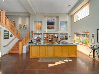 Plus de détails pour 345 1st St, Elkton, OR - Spécialisé à vendre
