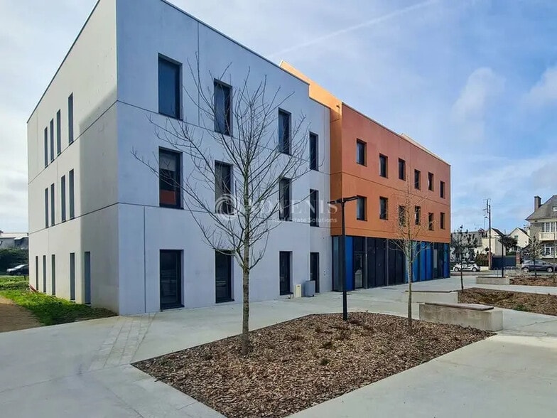 Bureau dans Saint-Brieuc à vendre - Photo de l’immeuble – Image 2 sur 6