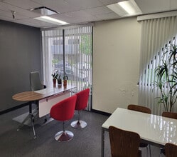 2550-2560 W 237th St, Torrance, CA à louer Photo intérieure– Image 2 sur 3