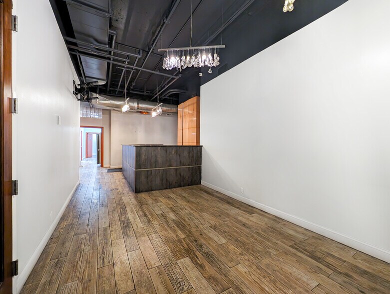 780 8th Ave, New York, NY à louer - Photo intérieure – Image 3 sur 7