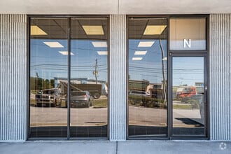 12345 Starkey Rd, Largo, FL à louer Photo de l’immeuble– Image 2 sur 14