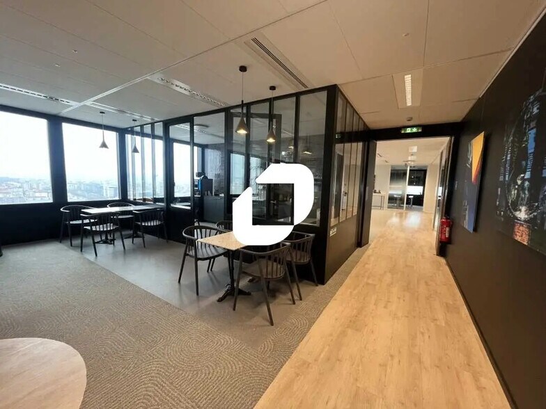 Bureau dans Lyon à louer - Photo de l’immeuble – Image 3 sur 16