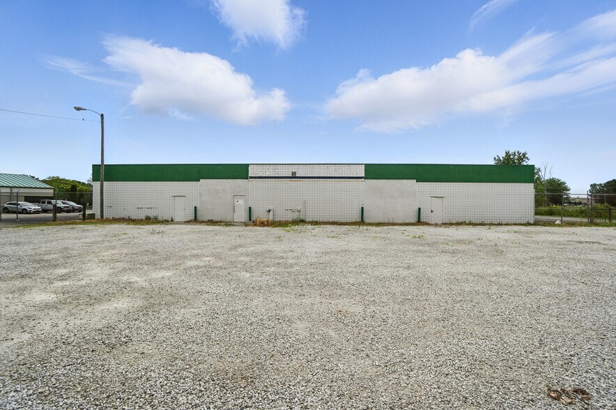 7686 N Fishel Dr, Dublin, OH à louer - Photo de l’immeuble – Image 3 sur 13