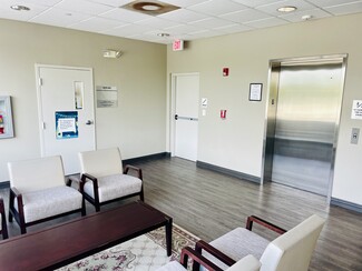 Plus de détails pour 2100 E Sample Rd, Lighthouse Point, FL - Bureau à vendre