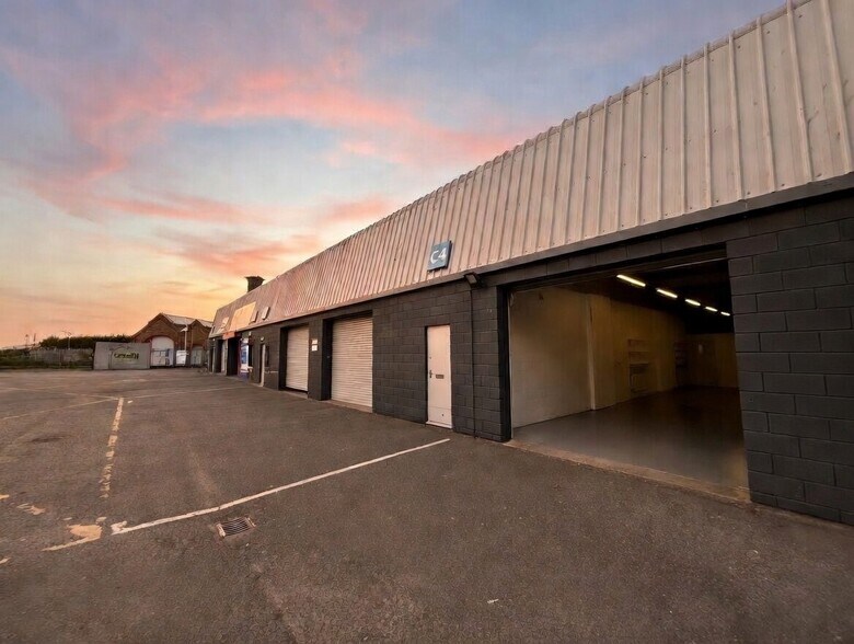 Castle Rd, Sittingbourne à louer - Photo de l’immeuble – Image 1 sur 6
