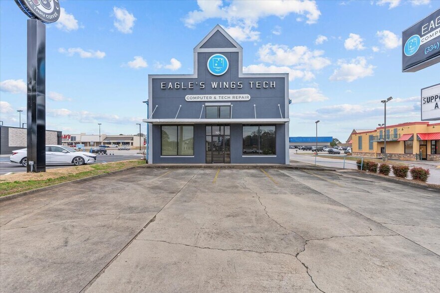 705 Boll Weevil Cir, Enterprise, AL à louer - Photo principale – Image 1 sur 1