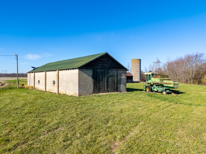 7500 Opossum Run Rd, London, OH à vendre - Photo de l’immeuble – Image 3 sur 3