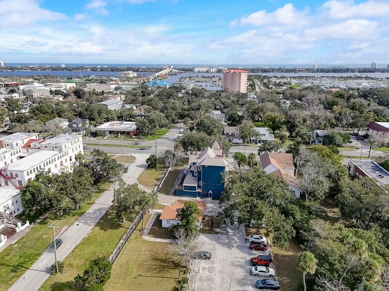315 Live Oak Ave, Daytona Beach, FL à vendre - Photo de l’immeuble – Image 3 sur 3