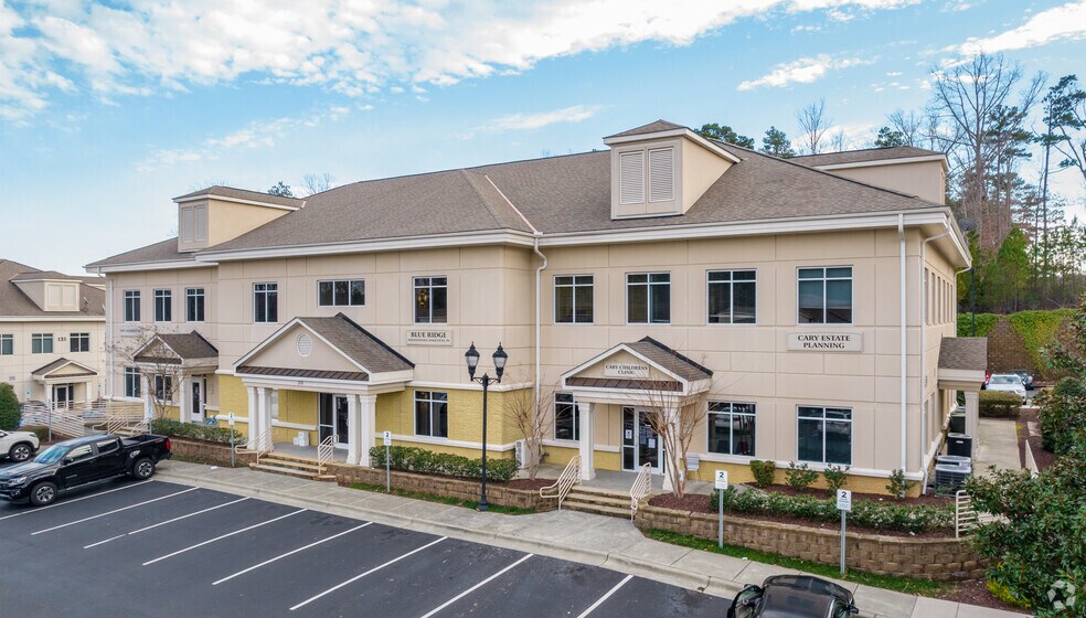 155 Parkway Office Ct, Cary, NC à vendre - Photo de l’immeuble – Image 1 sur 7