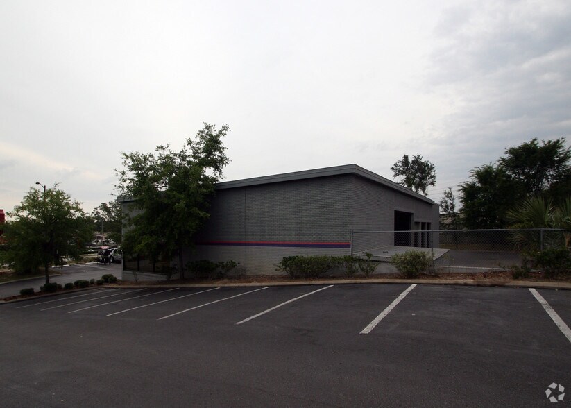 3845 SW Archer Rd, Gainesville, FL à louer - Photo de l’immeuble – Image 3 sur 4