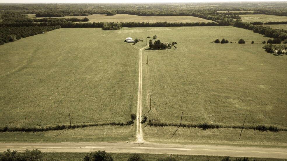 5484 N FM 1743, Windom, TX à vendre - Photo principale – Image 1 sur 7