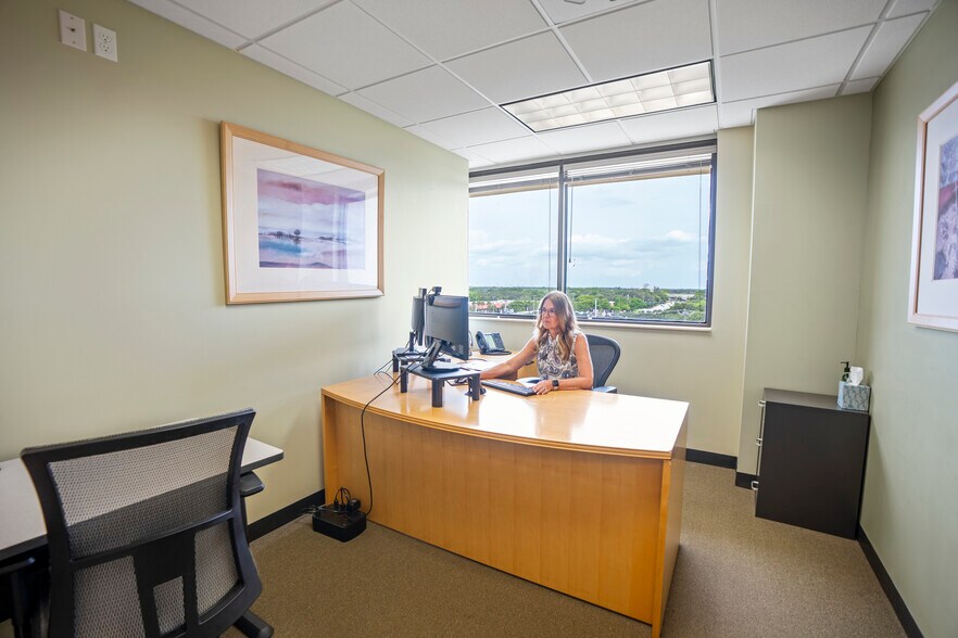 4440 pga Blvd, Palm Beach Gardens, FL à louer - Photo intérieure – Image 3 sur 5