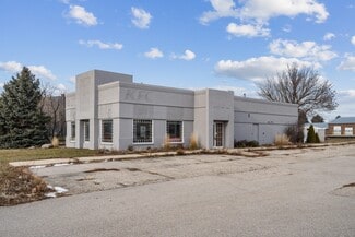 Plus de détails pour 10 Plaza Dr, Clear Lake, IA - Local commercial à vendre