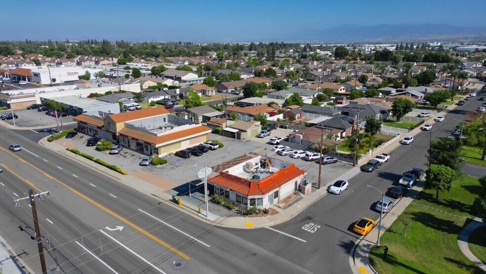 4603 Riverside Dr, Chino, CA à louer - Photo de l’immeuble – Image 2 sur 16