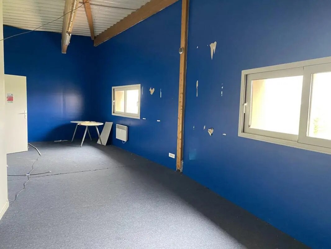 Bureau dans Gazeran à vendre Photo intérieure– Image 1 sur 6