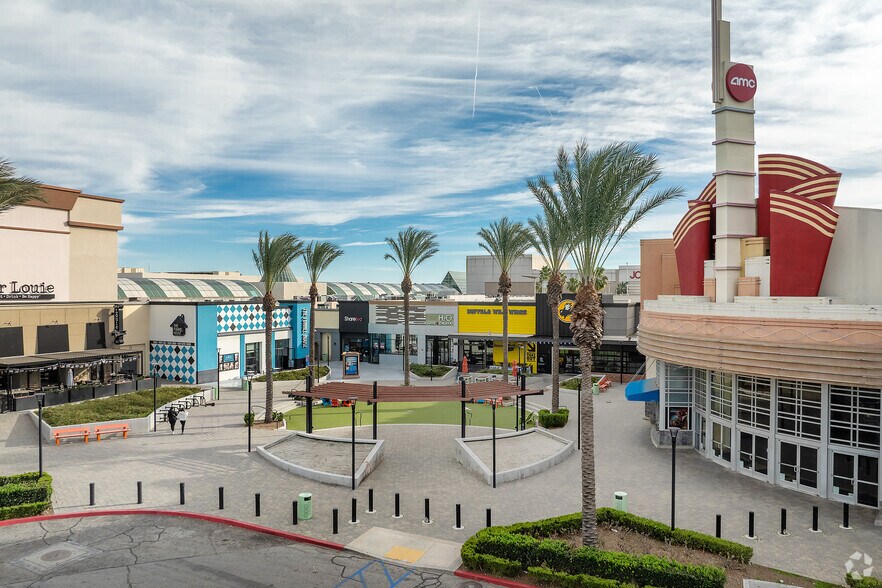 9301 Tampa Ave, Northridge, CA à louer - Photo de l’immeuble – Image 1 sur 40