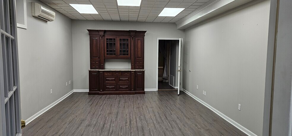 2774 South Park Rd, Bethel Park, PA à louer - Photo de l’immeuble – Image 2 sur 12