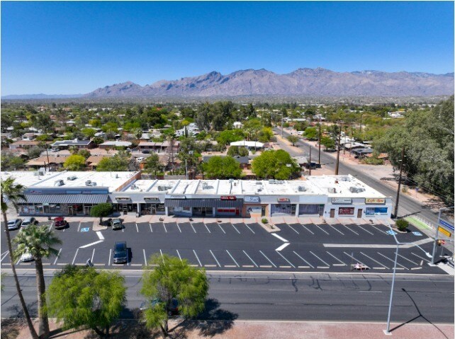 4805-4897 E Speedway Blvd, Tucson, AZ à louer - Photo de l’immeuble – Image 1 sur 3