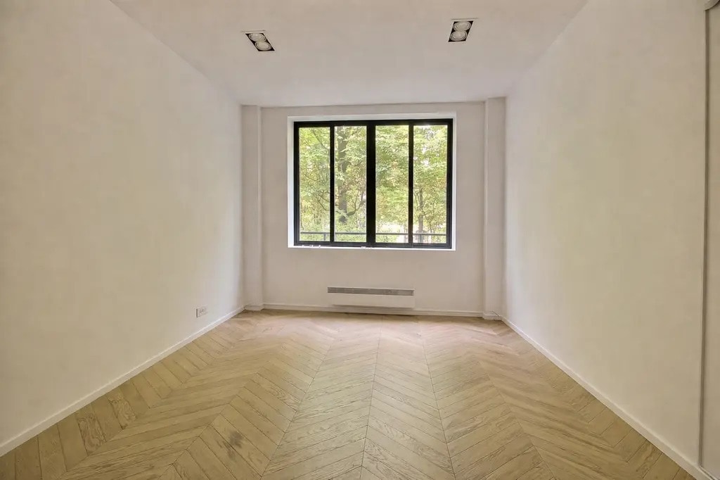 Bureau dans Paris à louer Photo de l’immeuble– Image 1 sur 8