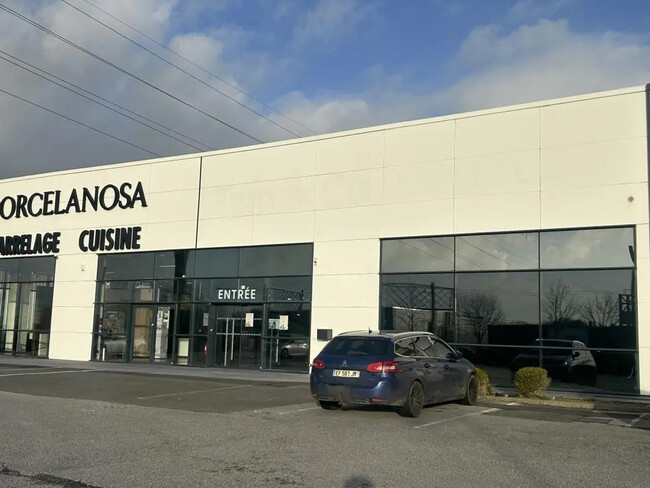 Plus de détails pour Local commercial à louer