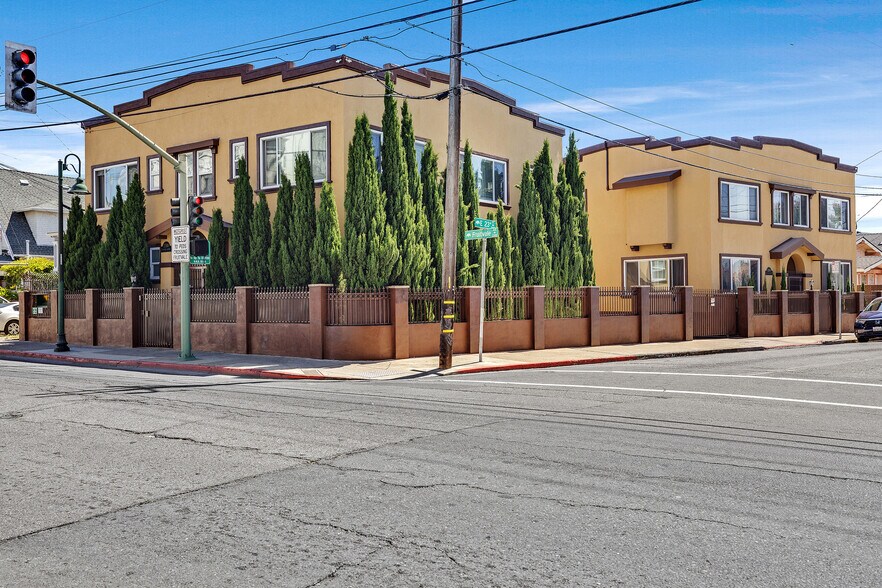 2300-2306 Fruitvale Ave, Oakland, CA à vendre - Photo de l’immeuble – Image 2 sur 9